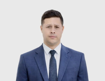 Un café, por favor – Jeremy Novoa 