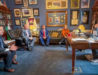 Senador sostiene reuniones en Washington sobre programas federales y desarrollo económico para Puerto Rico