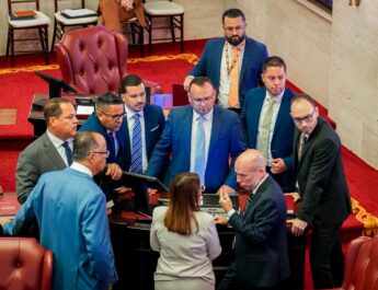 Senado aprueba medidas para agilizar trámites, fortalecer fiscalización y atender necesidades sociales y comunitarias