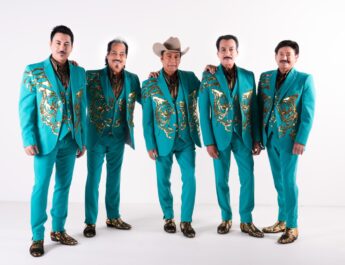 Los Tigres del Norte ya están en Puerto Rico y listos para presentarse por primera vez