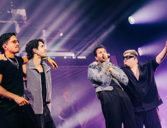 Sebastián Yatra llena el Palacio de los Deportes en México