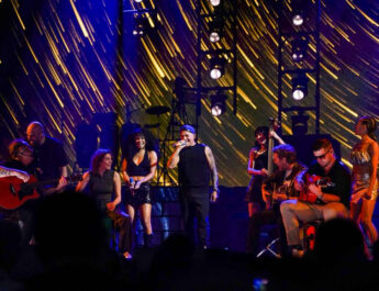 Alejandro Sanz llena el Kaseya Center en Miami