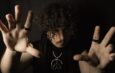 CHITU lanza “EMBRÚJAME”, un oscuro hechizo de pop rock inspirado en la obsesión y la mágia
