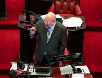 Senado aprueba incentivos para fomentar donaciones a la UPR