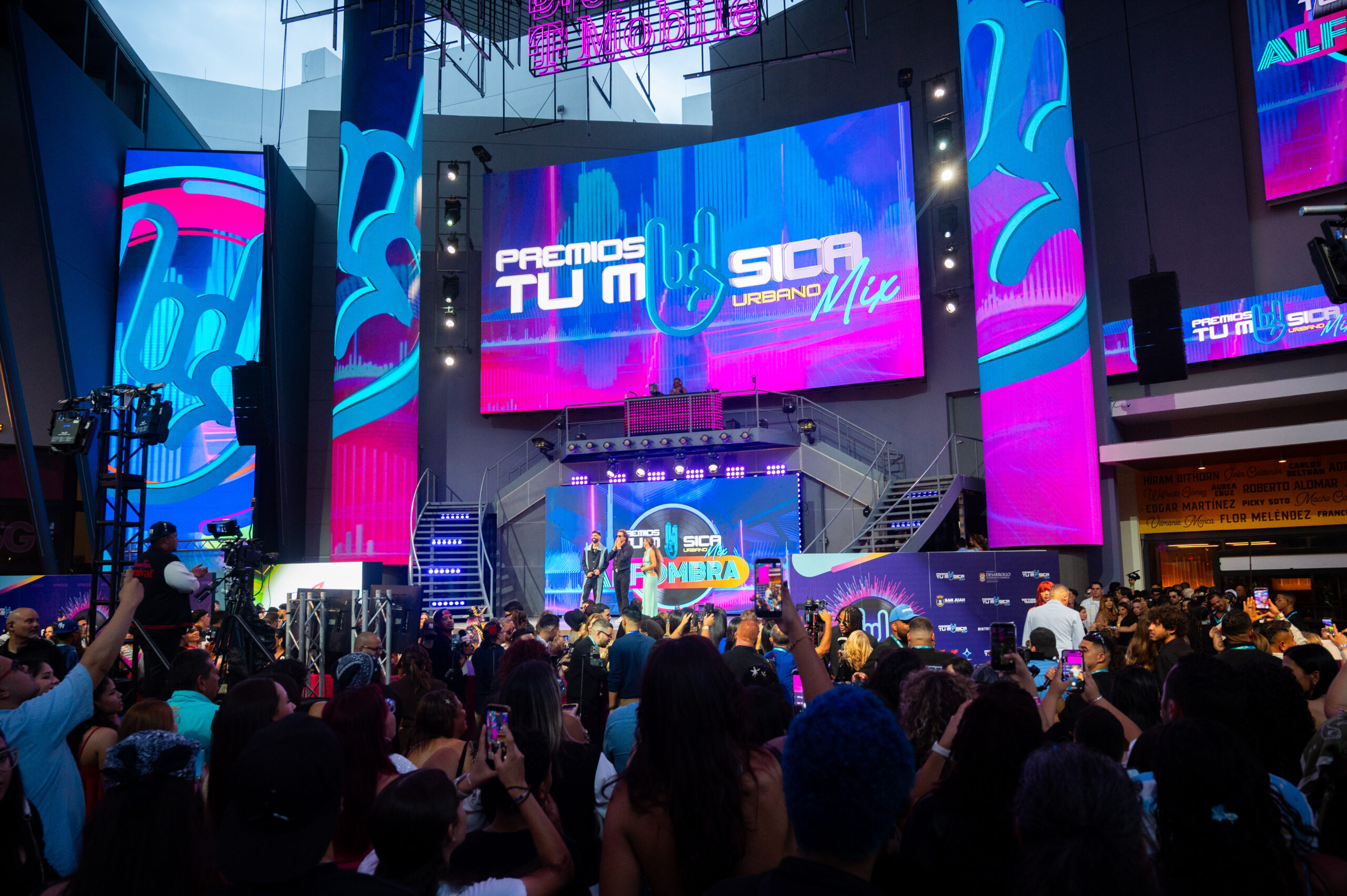 Premios Tu Música Urbano Mix 2026 celebran noche histórica
