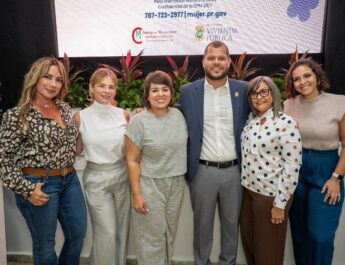 [PONCE] Procuradora de las Mujeres lleva campaña “Cuando una Mujer Alza su Voz” al Residencial Dr. Pila